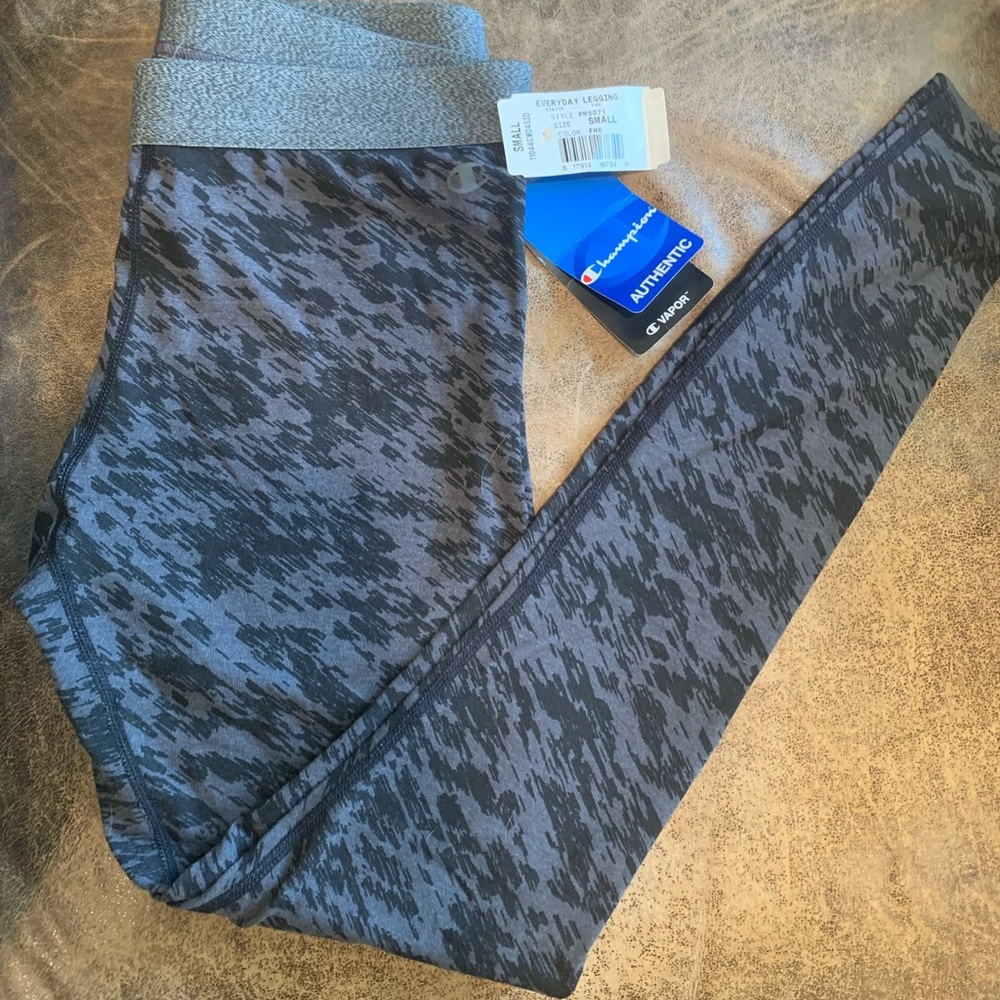 3 for $20, $5.95 shipping! Champion print full length leggings